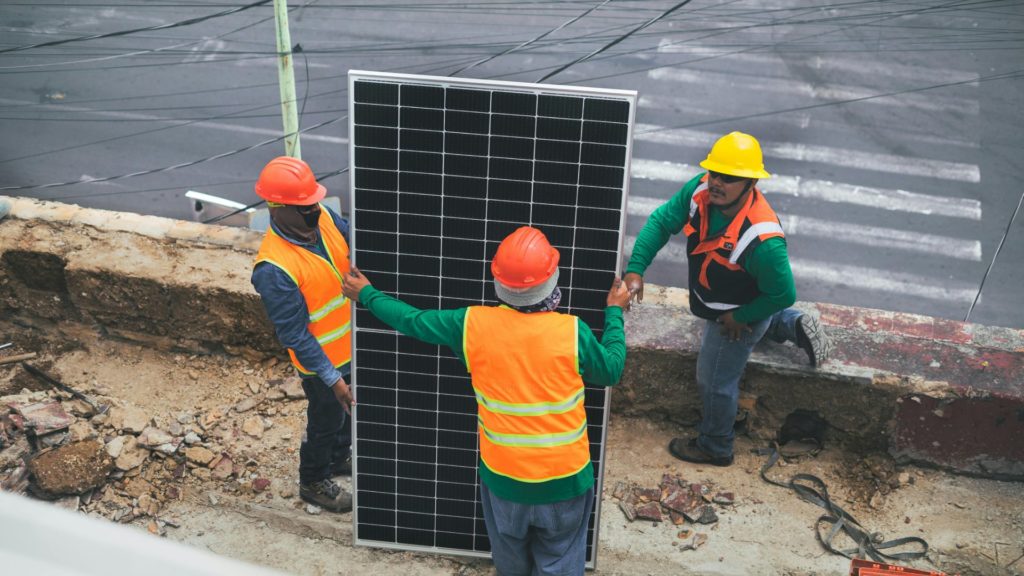 Étude de sol pour ombrière photovoltaïque