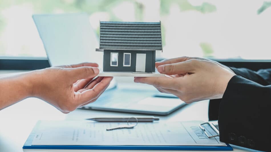 Achat immobilier : que signifie un terrain en zone argileuse pour votre future maison ?